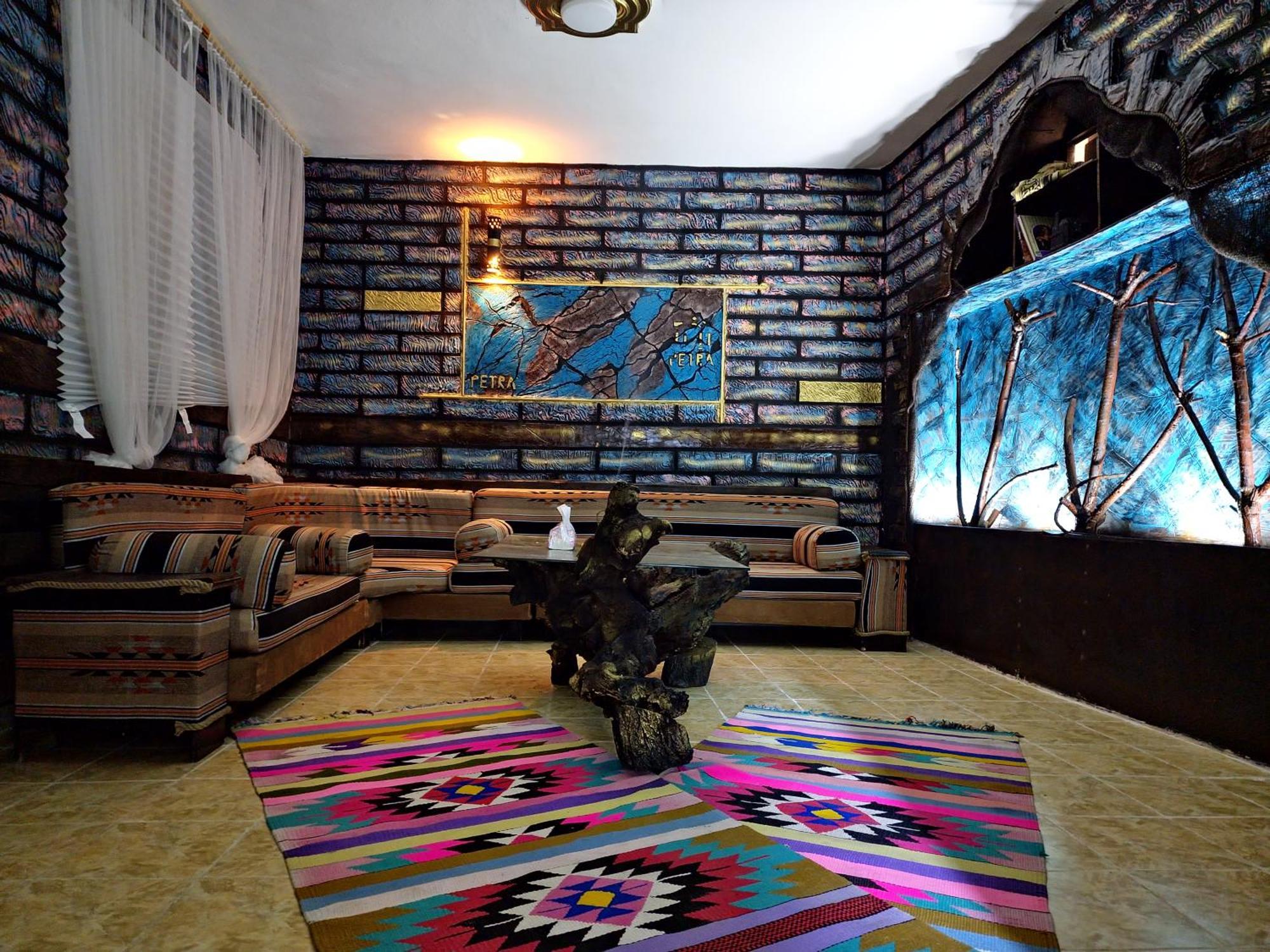 Petra Anas House Apartment Wadi Musa Exterior photo